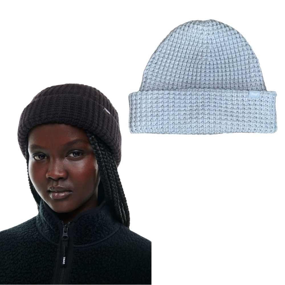 Aritzia Tna Light Grey Double-Layer Waffle-Knit Cuffed Beanie Hat